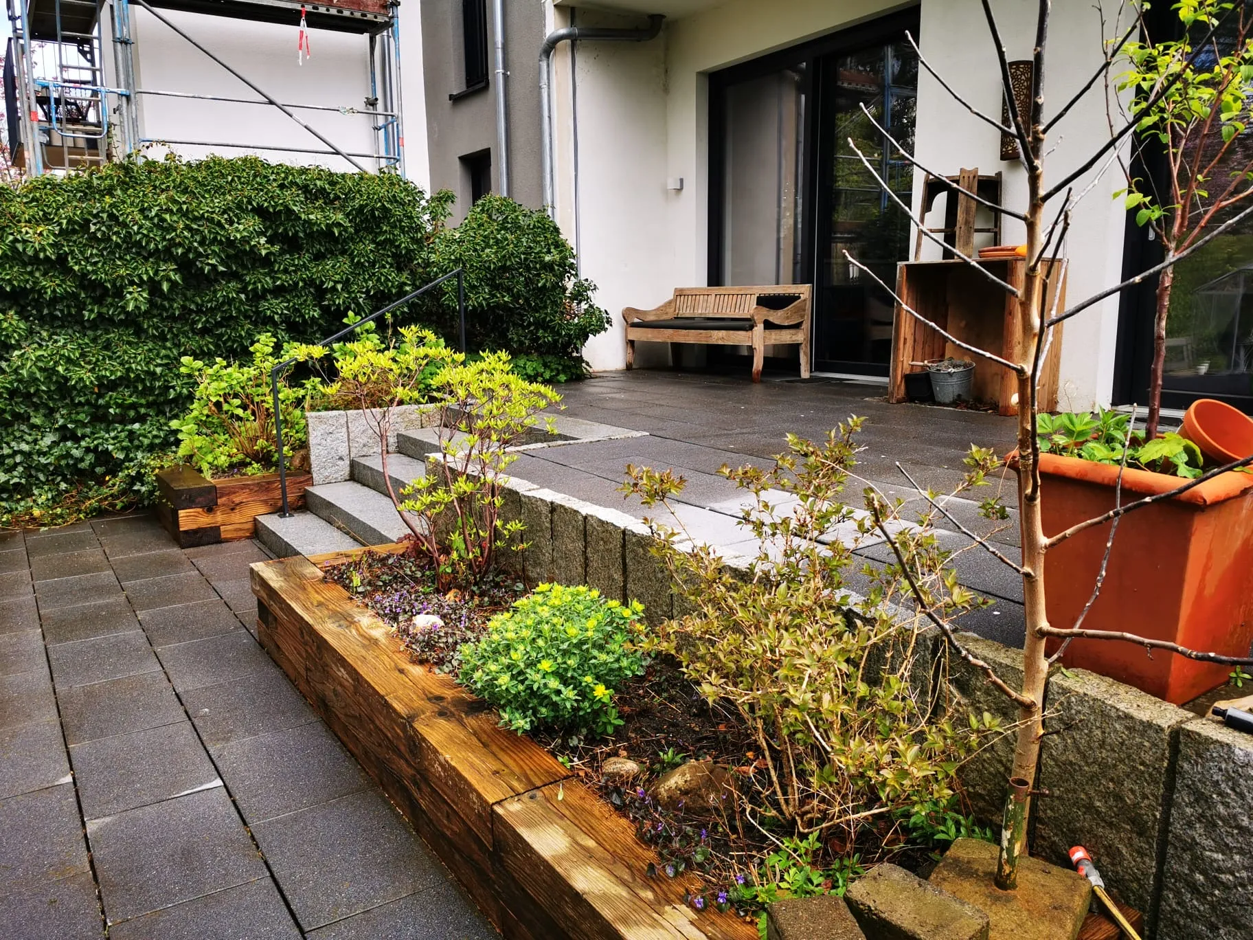 Gartenpflege Kreis Pinneberg Nachher - Rasen- und Pflanzenpflege.